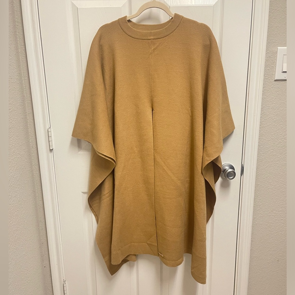 LDT Poncho Midi Sweater